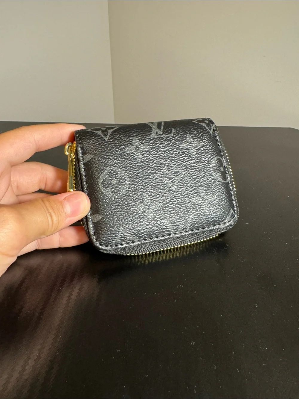 Louis Vuitton lv black